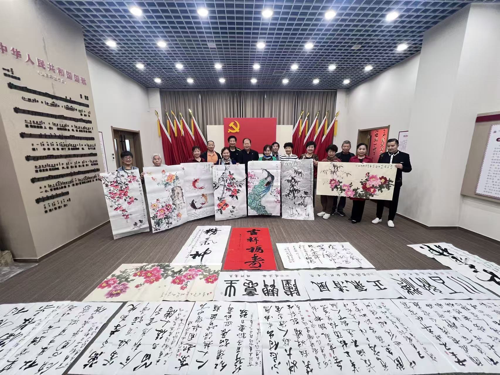 【翰墨丹青頌華誕】新蒲建設(shè)集團與河南長生書畫院舉辦國慶主題書畫筆會